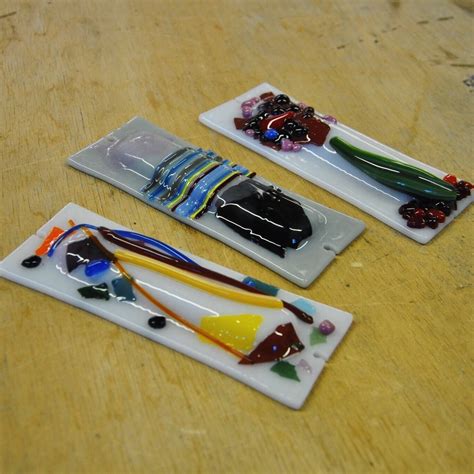 Third Degree Artists Welcome Shaare Emeth To Create Fused Glass