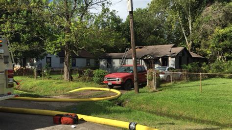2 Treated For Burns After House Fire In Northeast Houston Abc13 Houston