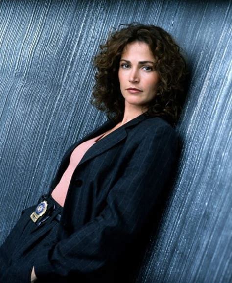 Gallery The 50 Hottest Female Cops On Tv Shows Kim Delaney Female Cop Nypd Blue