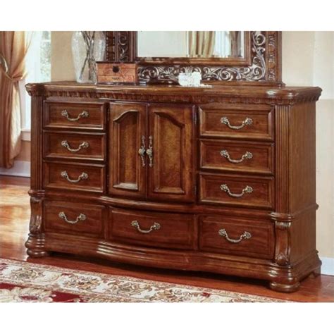 Find your furniture features flexsteel wynwood collection beds, nightstands, armoires, dressers, chests. 1635-62 Flexsteel Wynwood Furniture Door Dresser-pine