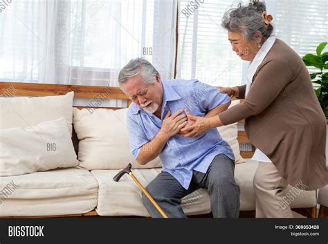 Asin pe inul / the plump pinay: Asian Senior Man Pain Image & Photo (Free Trial) | Bigstock