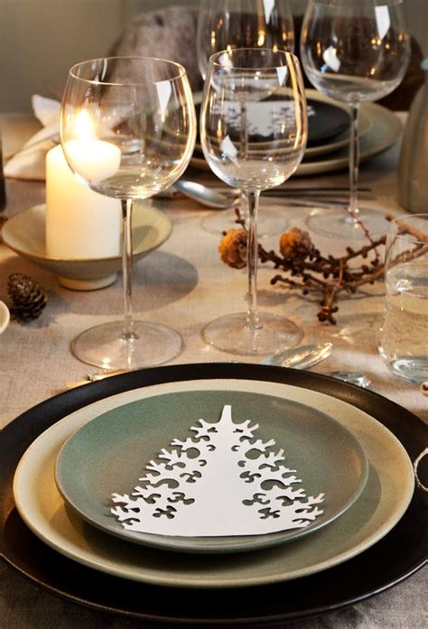 Check spelling or type a new query. Christmas dinner place setting | Holiday Ideas | Pinterest