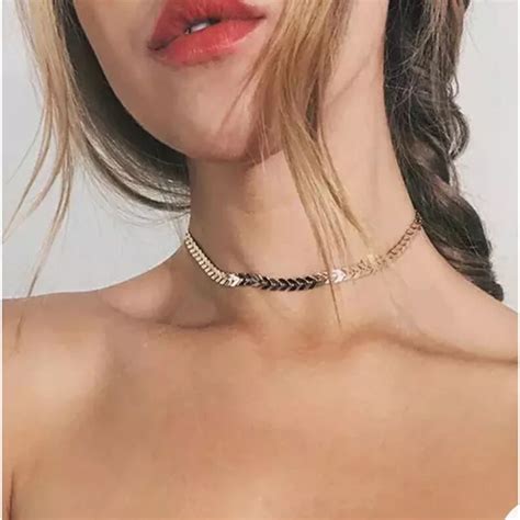 Mestilo Leaves Chain Sequins Choker Necklaces Sexy Clavicle Short Necklaces For Women Fashion