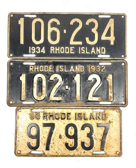 Lot - (3) 1932-1934 Rhode Island License Plates