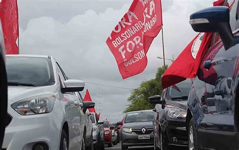 1 de 1 impeachment de volta à mesa e aumento da 'fatura' do centrão estão entre os possíveis efeitos das mobilizações contrárias ao governo, dizem analistas — foto: Coro dos protestos de rua amplia esperança em torno do ...