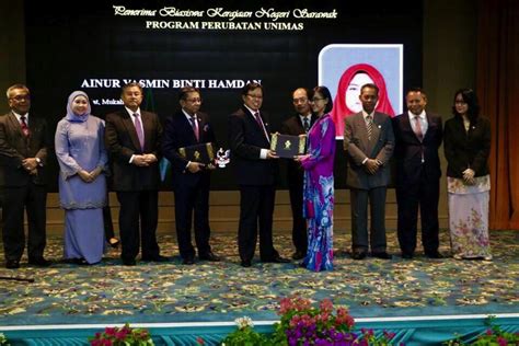 Kerajaan negeri sarawak gigih perkasakan pembangunan luar bandar kegigihan kerajaan negeri untuk. 40 pelajar perubatan Unimas terima biasiswa kerajaan ...