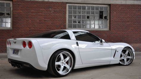Arctic White 2004 Chevrolet Corvette