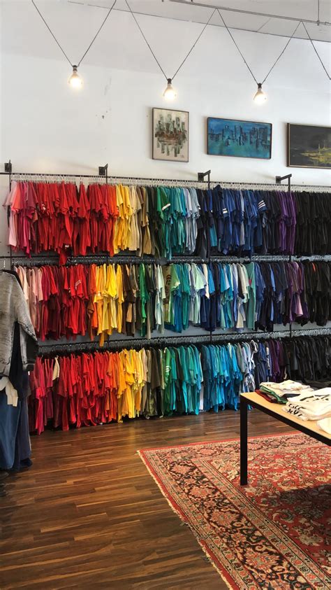 Clothing Warehouse In Atlanta Ga 😍 Roddlysatisfying
