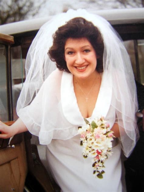 51 Glamorous Pictures Of Beautiful Brides From The 1970s Vintage News