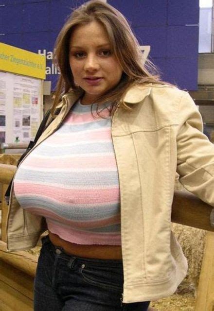 Blonde Chaude Avec De Gros Seins Et De Grandes L Vres Photos Priv Es