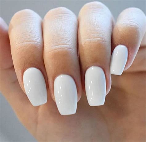 Pure White Nails Colour 💅💅 In 2020 Squoval Nails Short Acrylic Nails