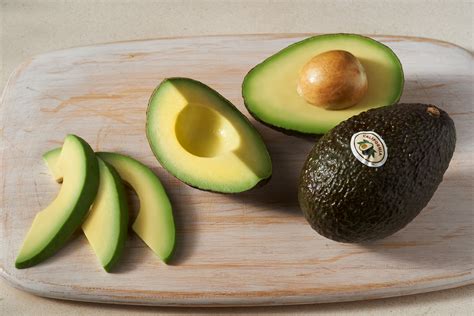 Three Things You Need To Know About California Avocados