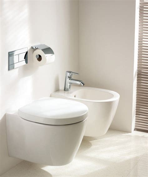 Complementi d'arredo pensati per creare un bagno piacevole, elegante nelle. Salvaspazio per il bagno: water e bidet piccoli - Cose di Casa