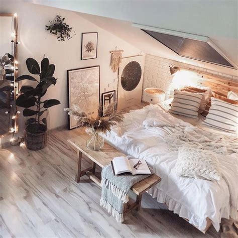 Pin By Tak Určitě 🌈 ️ Haha On L Bedroom Room Inspiration Bedroom