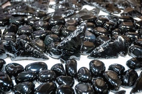 Obsidian Black Meanings And Crystal Properties The Crystal Council