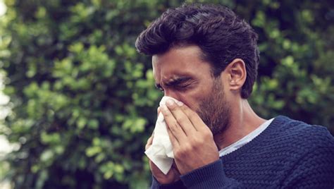 Let It Out Stifling A Sneeze Could Rupture Your Throat Metro Us