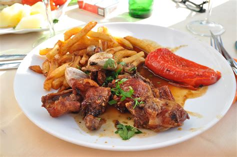 4 Best Family Restaurants in Orlando - Great Restaurants for Children