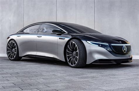 The mercedes eqs fully electric car has been officially unveiled after months of teasers and feature we'd already been given a good look round the interior of the new mercedes eqs, but at its april 15. Mercedes : la berline EQS aurait le droit à une puissante ...