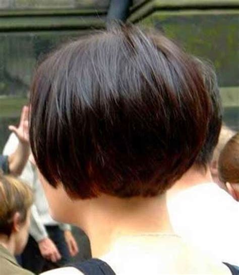 Most blunt cuts are worn in straight hairstyles to show off the accuracy of lines and sleekness of texture. Straight and Blunt Side Swept Bob Hairstyle | Blunt ...
