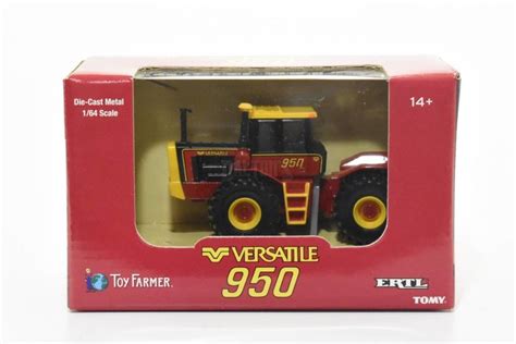 Up for your bidding pleasure is a scale models versatile 1150 triples rare 1/32 scale. 1/64 Versatile 950 4Wd Tractor With Singles - Daltons Farm ...