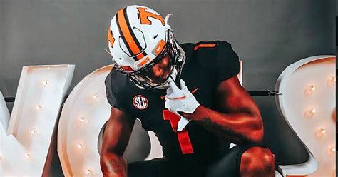 Get To Know Four Star Tennessee Ath Signee Cameron Seldon