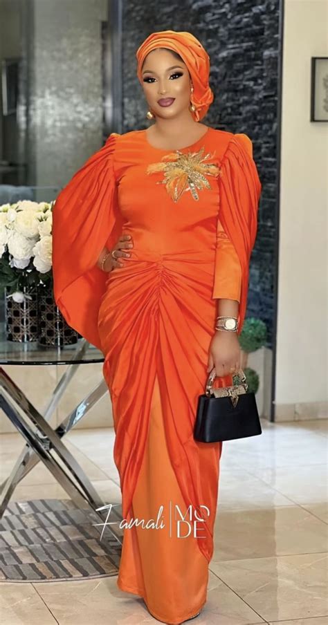 Pin By Carine Manewa On Leadership Au F Minin In African Maxi Dresses African Fashion