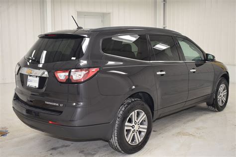 Lower trims are built for eight with a bench seat in the second row, while upper trims can seat seven with a pair of roomy captain's chairs in the second row. Pre-Owned 2015 Chevrolet Traverse LT 4D Sport Utility in ...