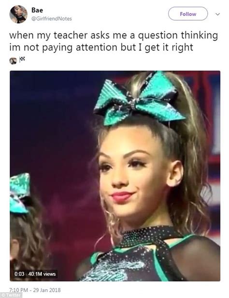 Cheerleader S Sassy Expression Becomes A Meme Daily Mail Online