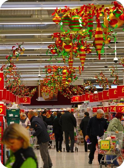 Looking for unique christmas decorations? chain store Christmas decorations, pinned by Ton van der ...