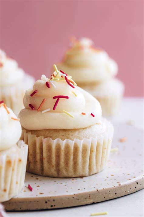 Easy Vegan Vanilla Cupcakes Gluten Free Minimalist Baker Recipes