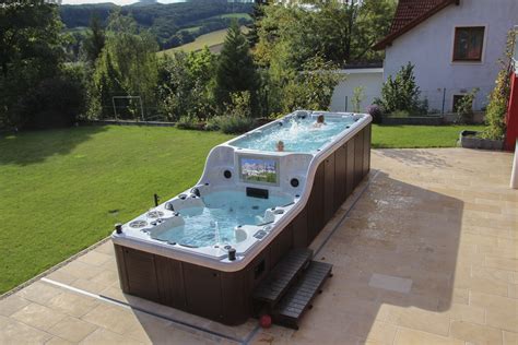Highlight Bei Armstark Der Swim Spa Luxema 8000 Lässt Nahezu Keine