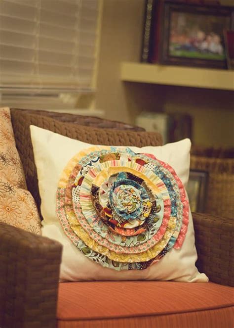 49 Fabric Scrap Crafts Ideas For Leftover Material