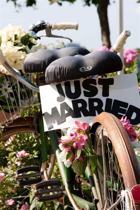 Pin By Christel Romahn On Bicycles Tricycles Bicycle Wedding Newport Wedding Wedding