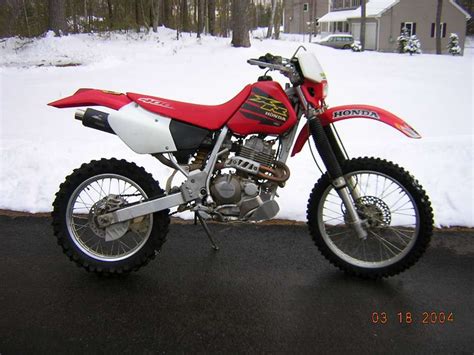 The new xr400 four stroke is, according to honda, the future of dirt bikes. Honda XR 400 #9830359