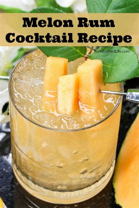 Not only does it taste amazing, but it really looks the part. Melon Rum Cocktail Recipe en 2020