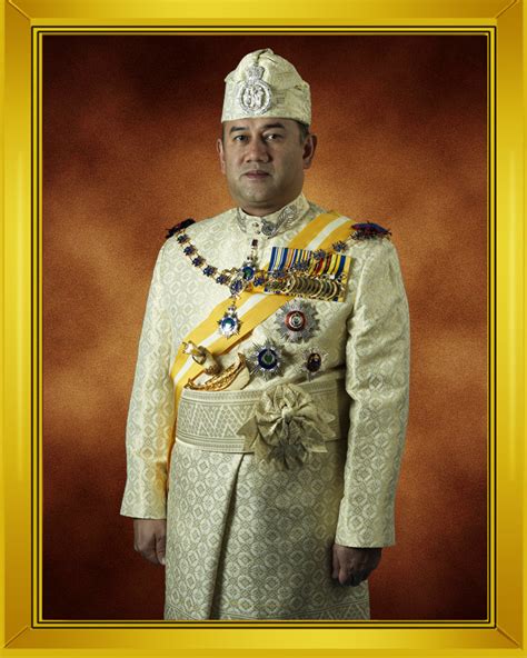 Comptroller of the royal household datuk wan ahmad dahlan ab. MONARKI RAJA: SERI PADUKA BAGINDA YANG DI PERTUAN AGONG XV ...