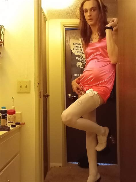 Just Some Cute Fuckmeat Dressed In Pink 19 Pics Xhamster