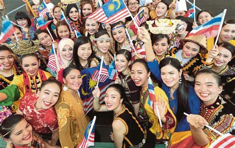 16th september 2011 , kuala lumpur, malaysia : Powerlah! Malaysia Has The 39th Sexiest Accent In The ...