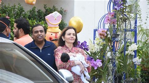 Mukesh And Neet Ambani Reached The Airport For Grand Welcome Of