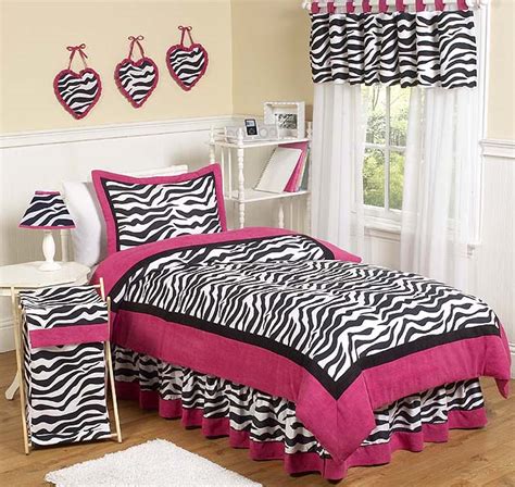 Beddinginn offers all kinds of zebra bed sets.buy reasonable price zebra bed sets and you could save much money online. Zebra Pink 4pc Twin Bedding Set - Children's Bedding