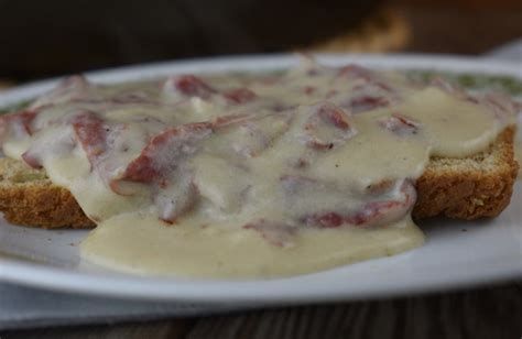 Easy Chipped Beef Gravy Recipe Using Dried Beef