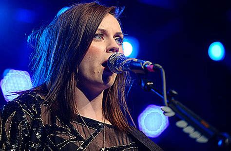 konzert im lka amy macdonald und ihre gitarre