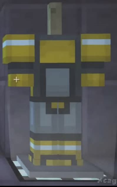 Golden Goliath Armor Minecraft Skin