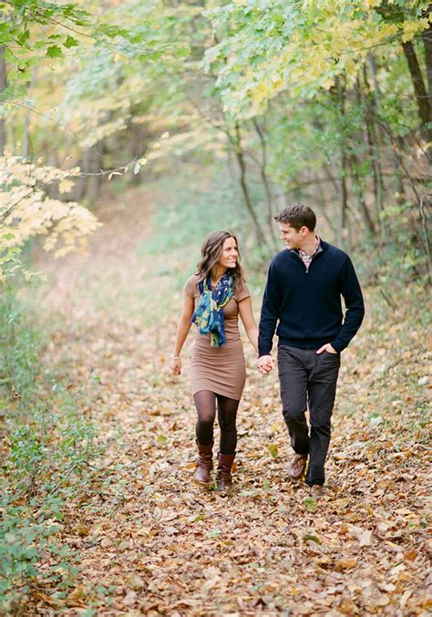 Use your roller skates for a fun outdoor photoshoot idea. MARY BETH & FRED | FALL ENGAGEMENT SESSION | Laura Ivanova ...