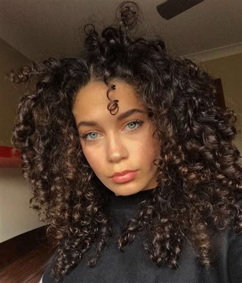 Curly Hair Killas™️ 🥀 No Instagram “jaymejo” Long Curly Hair Wavy