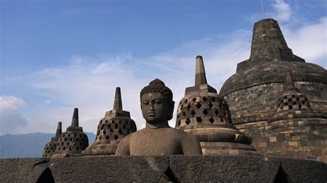 Candi Borobudur Lengkap Sejarah Lokasi Hingga Harga Tiket Masuk