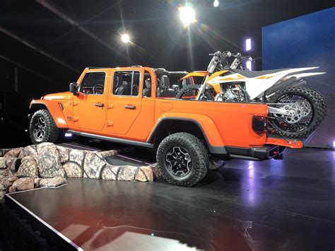 5 Things To Know About The 2020 Jeep Gladiator Pickup Truck Motor