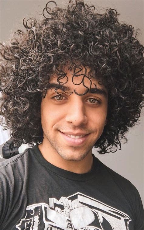 Best Curly Hairstyles For Men To Style Mens Hairstyles Curly Hair