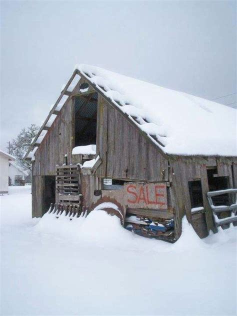Snow Covered Barn House Styles Barn Winter Scenes