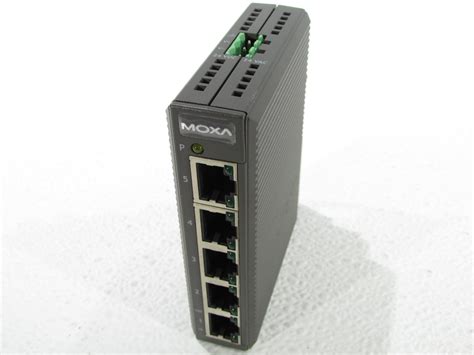 Moxa Eds 205 Entry Level Unmanaged Ethernet Switch With 5 10100baset